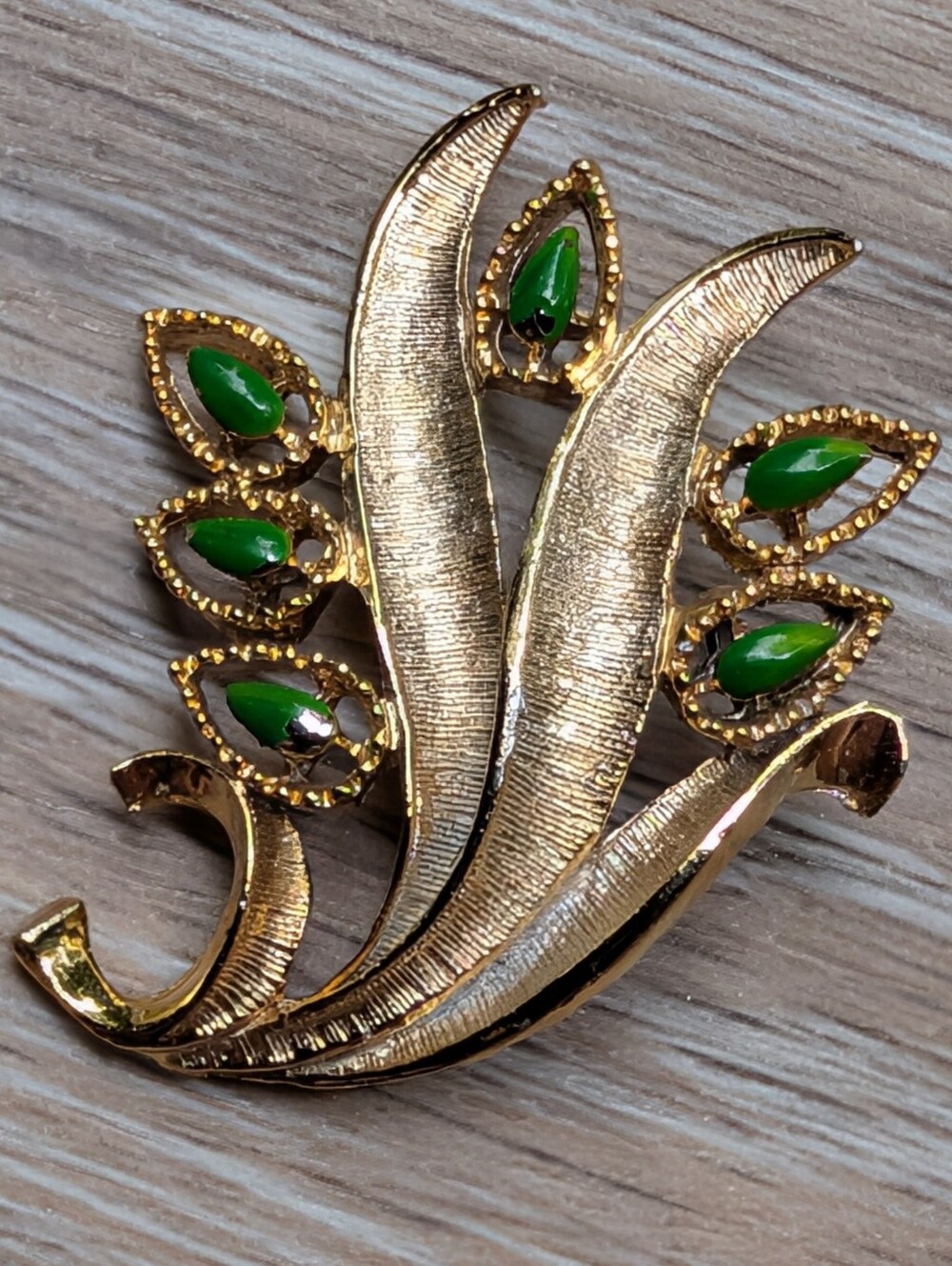 Vintage Gerry's Willow Reeds Faux Jade Gold Tone Brooch